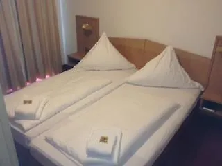 泽尔滕巴彻霍夫酒店 3*