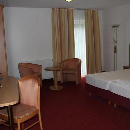 Seltenbacher Hof Hotel 3*