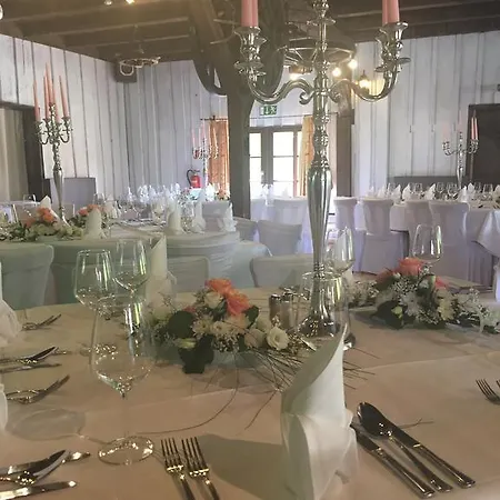 泽尔滕巴彻霍夫酒店 图特林根